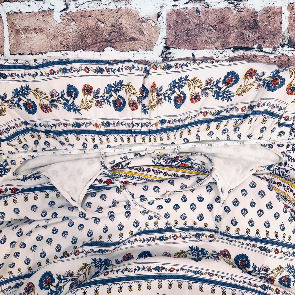 Old Navy Womens Boho Floral Medallion Maxi Dress White Blue Red Large V-Neck - Picture 11 of 16